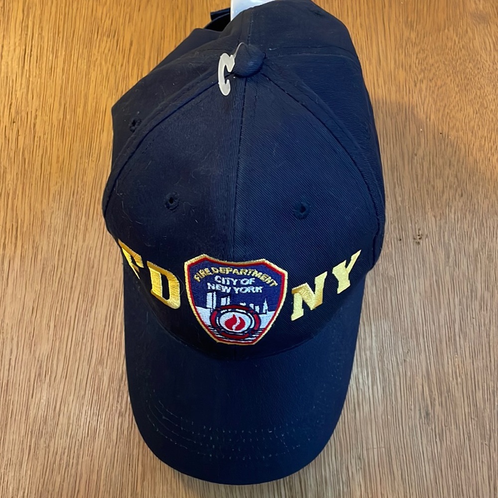 NWOT FDNY Fire 🔥 Department City Of New York Adjustable 🧢 Hat